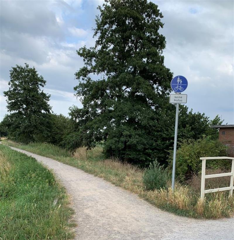 Anfrage zur Beschilderung eines Fuß-/Wanderweges im Ortsteil Lintorf