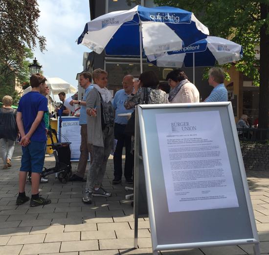Die Bürger-Union vor Ort auf dem Marktplatz in Ratingen-Mitte