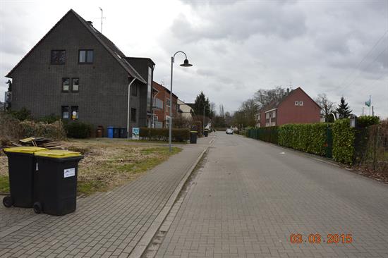 „Kiss and Go“ Haltestelle an der Wedauer Straße 