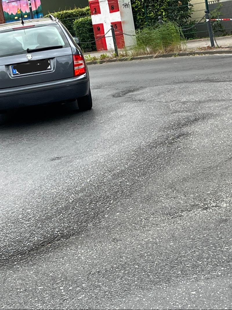 Sanierung und Umbau Kreisverkehr Hösel-Mitte