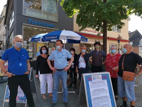 Die Bürger-Union informiert - vor Ort auf dem Marktplatz