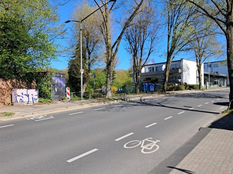 Prüfauftrag: Querungshilfe auf der Homberger Straße 