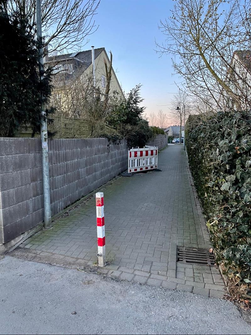 Anfrage: Vergessene Baustelle im Verbindungsweg zum Soestfeld?